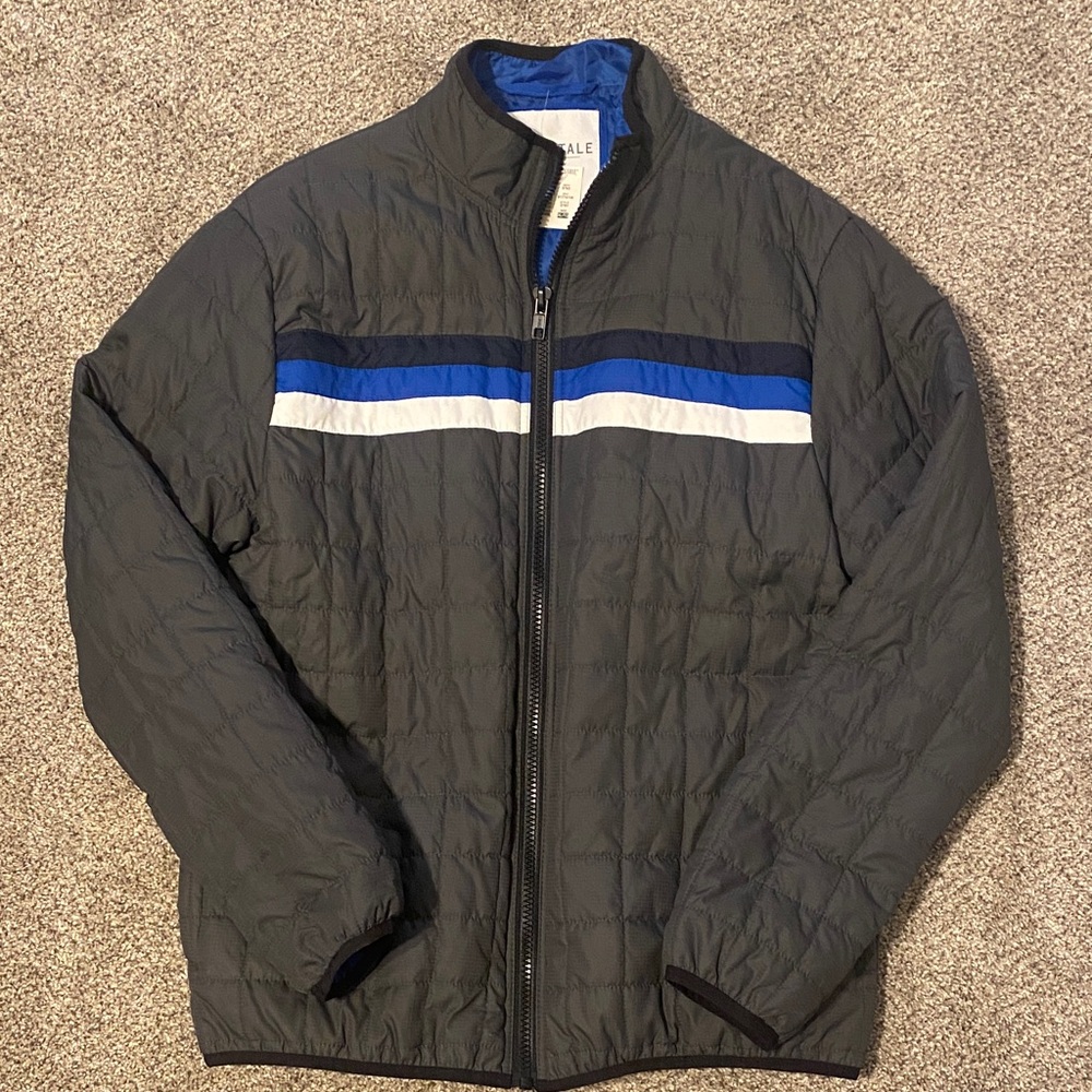 Aeropostale Men's Black and Blue light Puffer Jacket